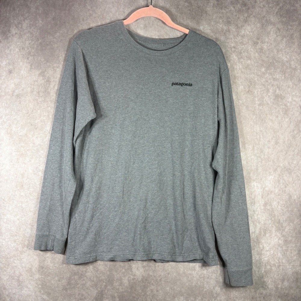 Patagonia T-Shirt Mens Small Gray P-6 Logo‎ Long Sleeve Organic Cotton Graphic